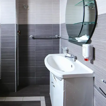Hotel Sharkov Family 3*
