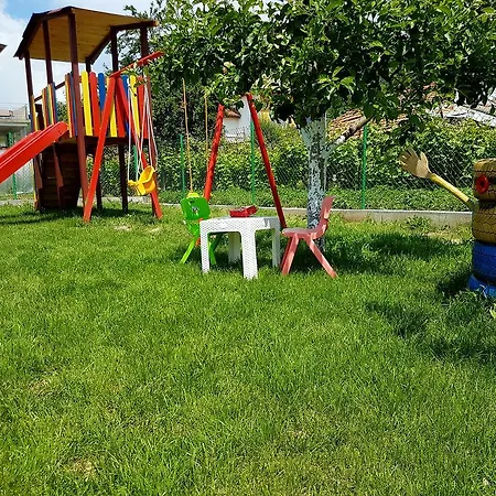 Hotel Sharkov Family 3*